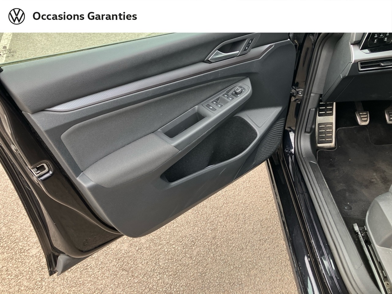 Voitures occasions VOLKSWAGEN GOLF Life Lens
