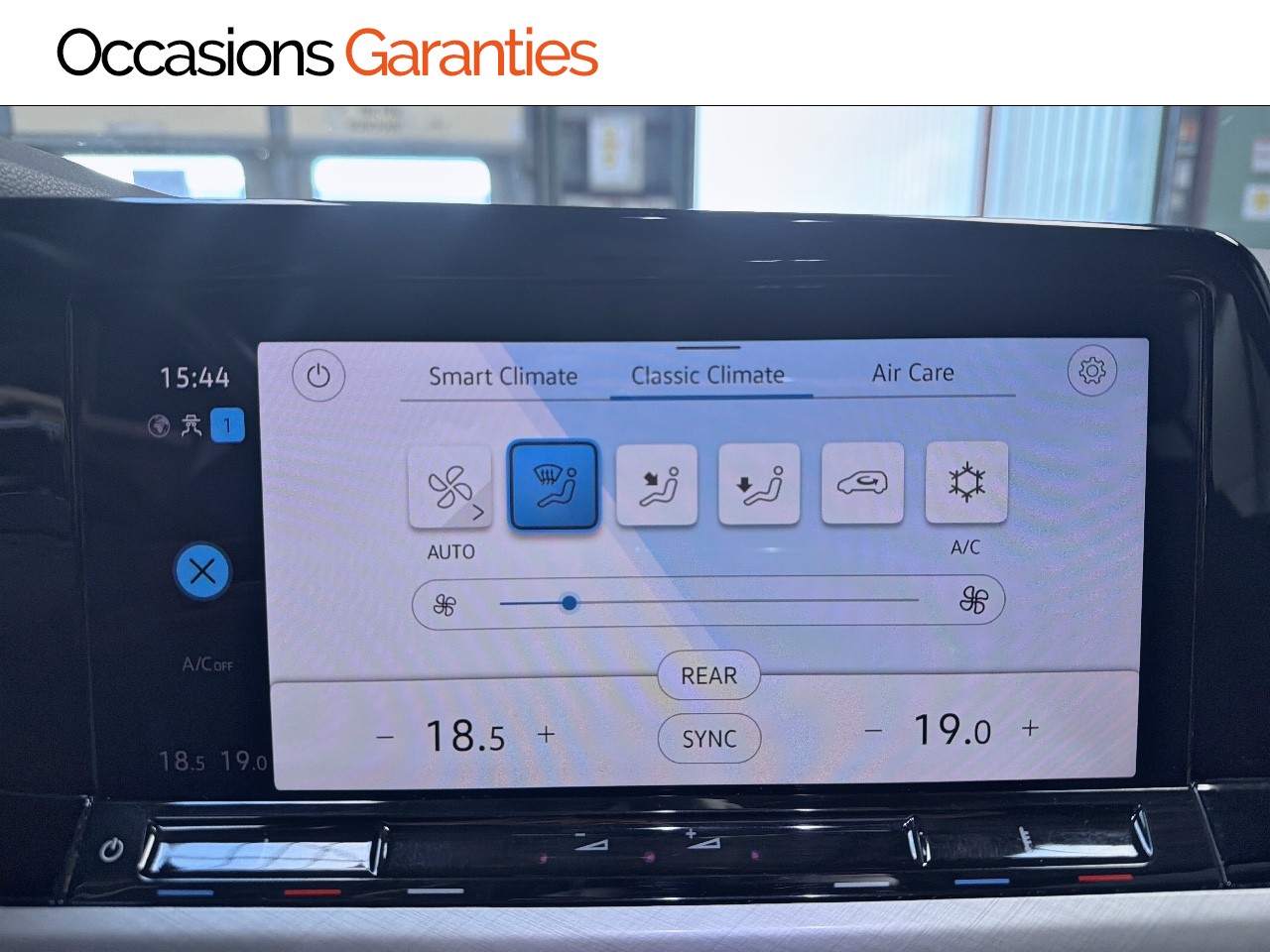 Voitures occasions VOLKSWAGEN GOLF Active Clermont-Ferrand