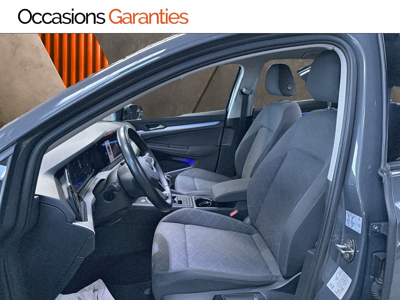 Voitures occasions VOLKSWAGEN GOLF Active Clermont-Ferrand