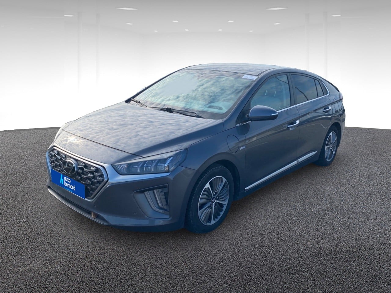 Hybrid 141ch Executive